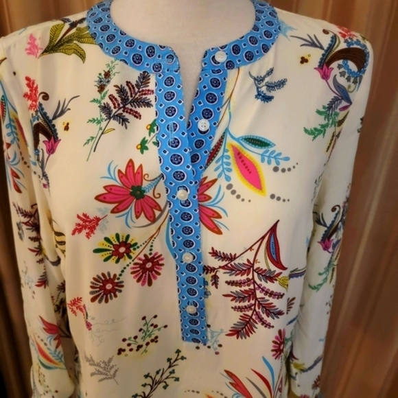 Talbots Dancing Floral Women's Popover Blouse Size Medium Petite - Picture 2 of 6